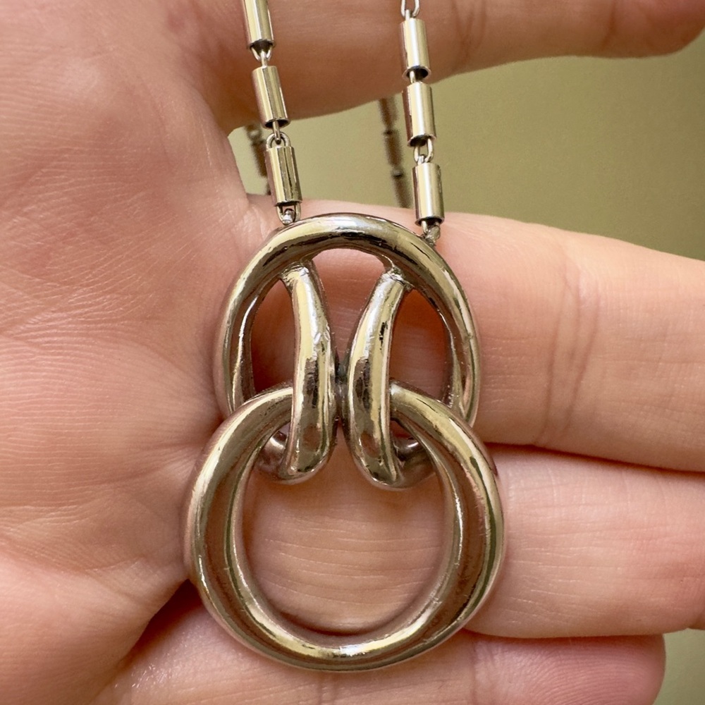 Vintage Trifari silver tone necklace contemporary twisted circle design - Picture 2 of 3